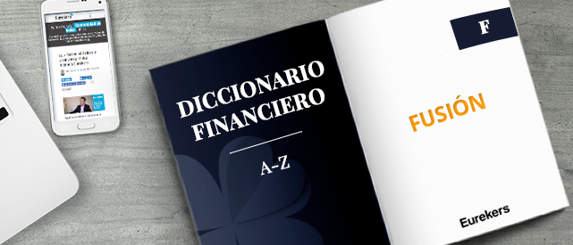 Una fusión es el proceso de unión en el que dos o más empresas quedan bajo un único control mediante la compra o el intercambio de acciones entre sí.